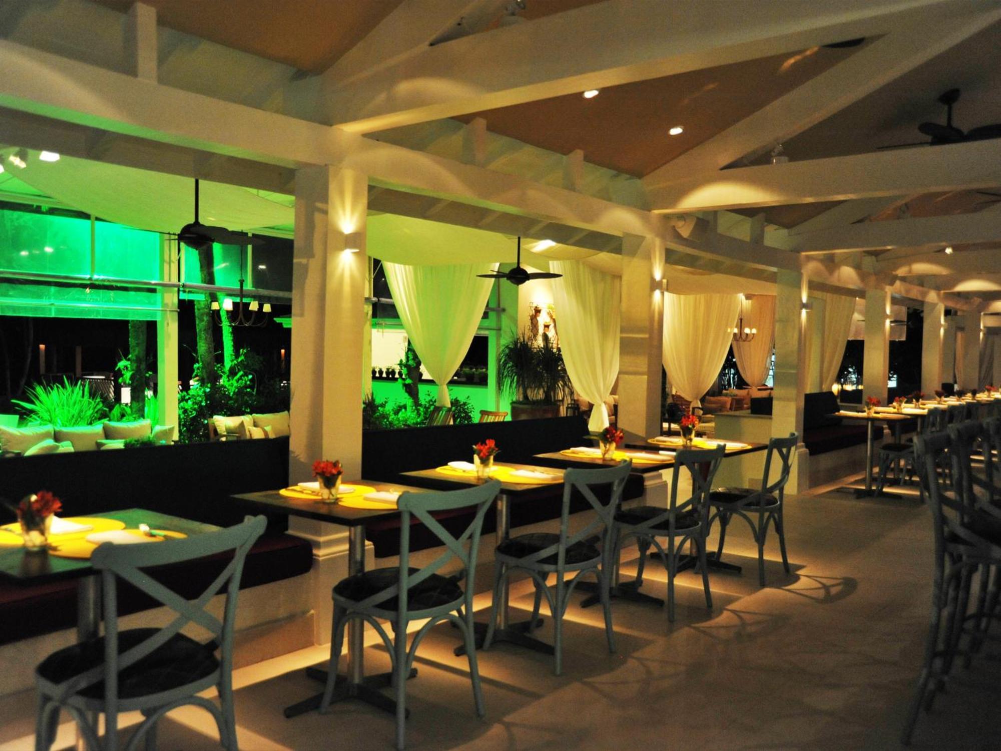 Costa Verde Tabatinga Hotel Caraguatatuba Exterior photo The interior of the restaurant
