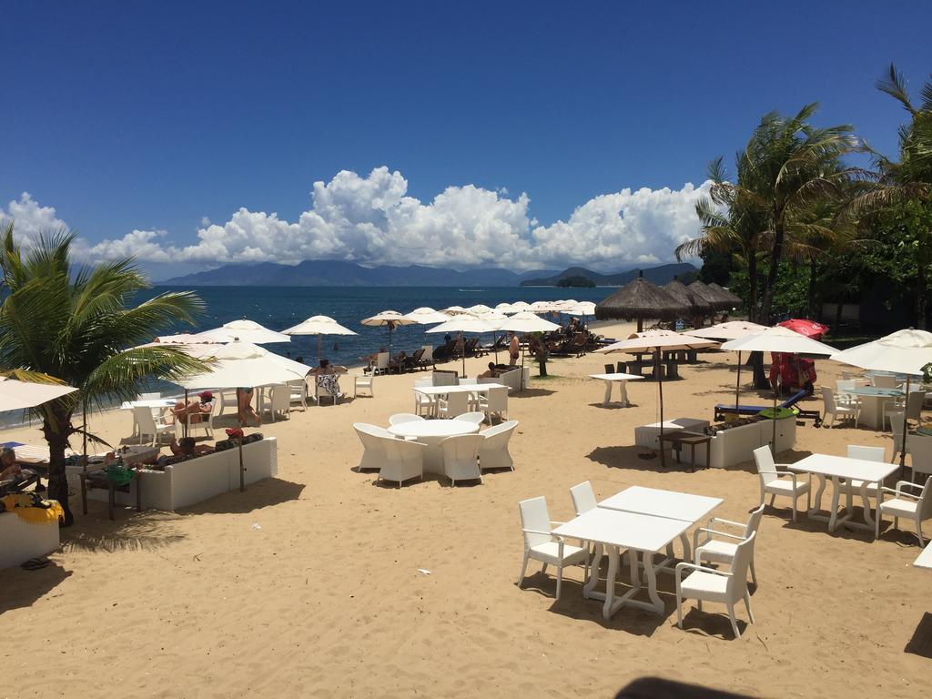 Costa Verde Tabatinga Hotel Caraguatatuba Exterior photo Beach at the Hotel